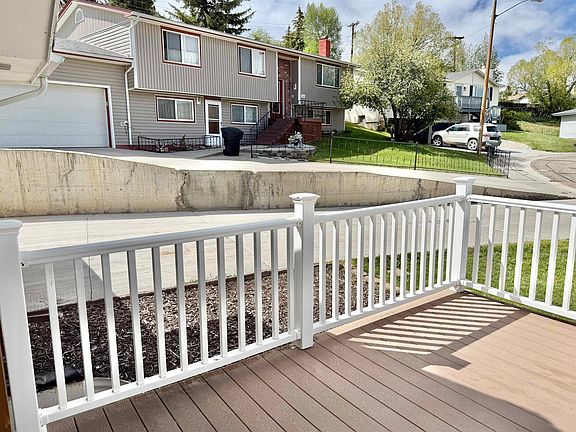 4th image of 1335 Moose Ct
