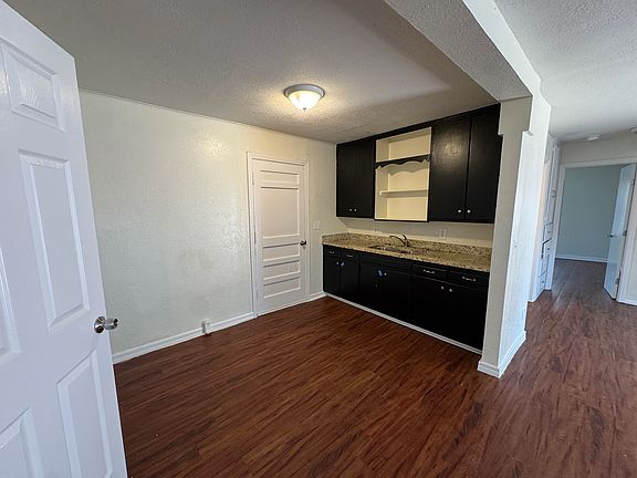 5th image of 1307 Sheffield Rd