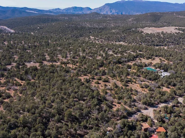 20 Juan Tomas Rd, Tijeras, NM 87059