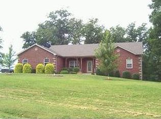 17152 Case Hill Ct, Boonville, MO 65233