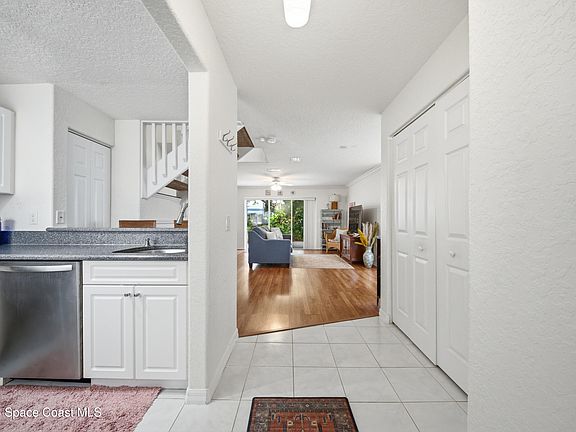3rd image of 526 Seaport Blvd #T173