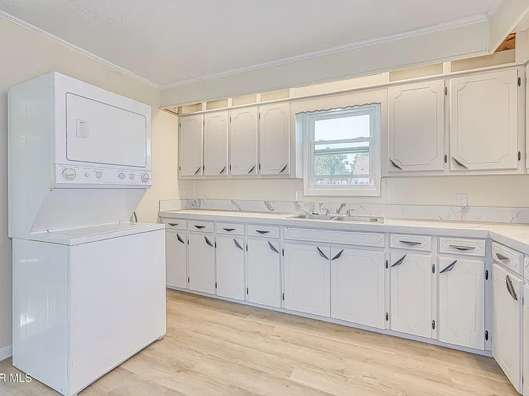 4408 Arlen Ave — Photo 13