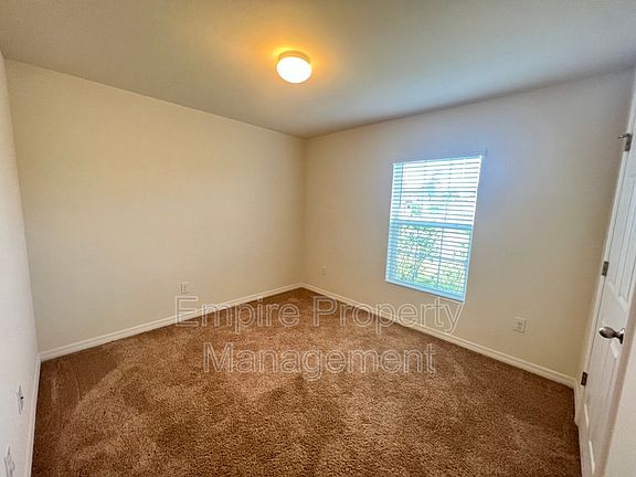 4th image of 1134 NE 39th Ter #2722
