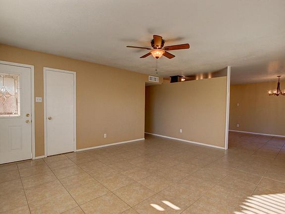 3rd image of 3340 W Mauna Loa Ln