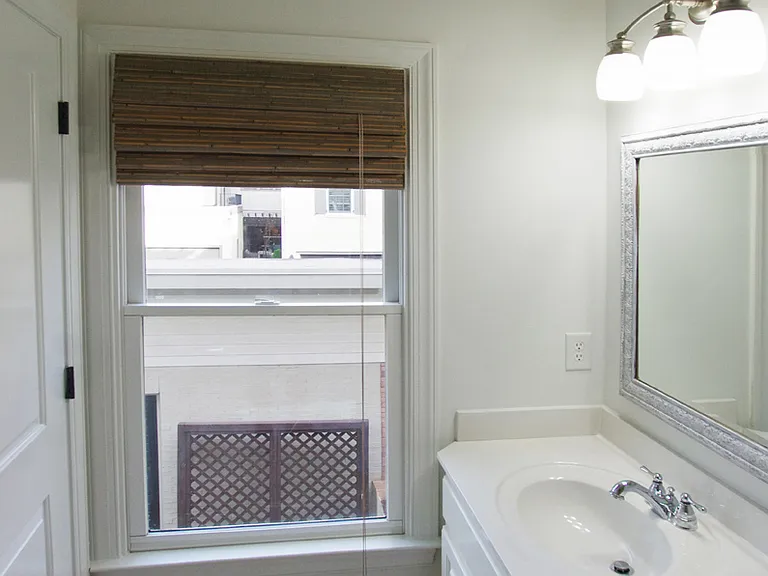 484 Bartram St SE — Photo 25