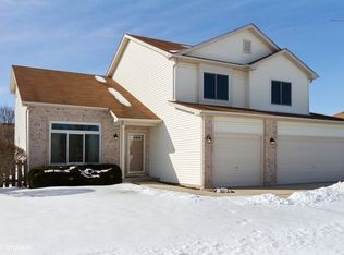 503 London Trl, McHenry, IL 60050