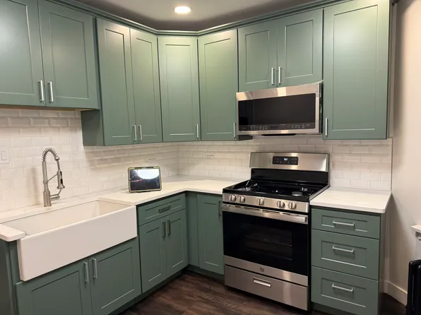 1853 Indianapolis Blvd APT 2R, Whiting, IN 46394