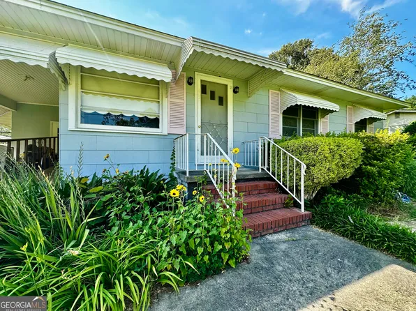 48 Jordan Dr, Hawkinsville, GA 31036