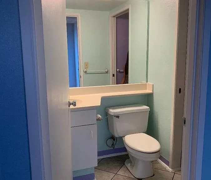 Master's bathroom