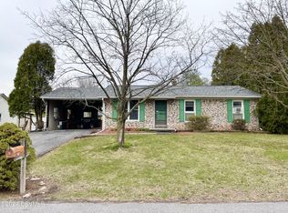 42 Spottswood Dr, Milton, PA 17847