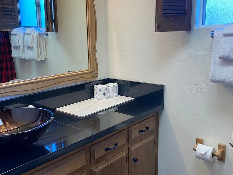 676 Grass Valley Rd — Photo 33