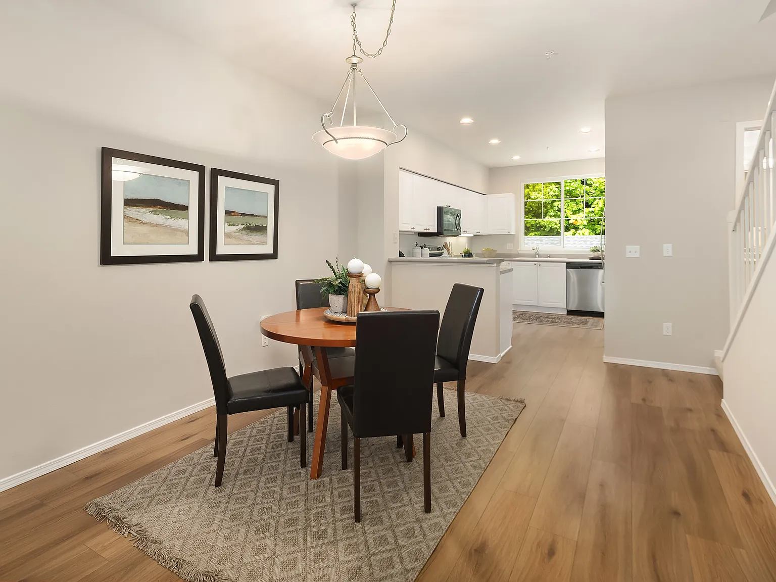 2 bed, 2.5 bath, 1173 sqft, $3,000 — Photo 4