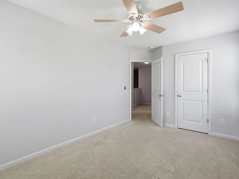 221 Irving Way — Photo 26