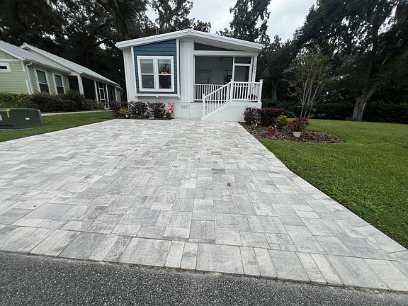 3rd image of 3605 Umbrella Tree Ln