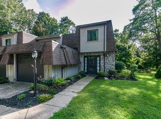 10 Rand Creek Ct, Madison, OH 44057
