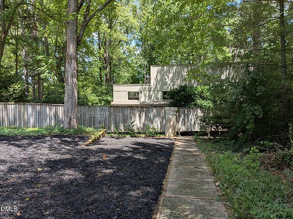 2nd image of 183 Gatewood Rd