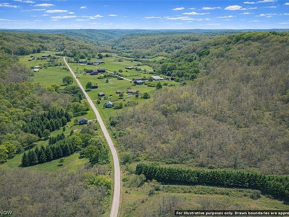 4th image of Skyline Dr