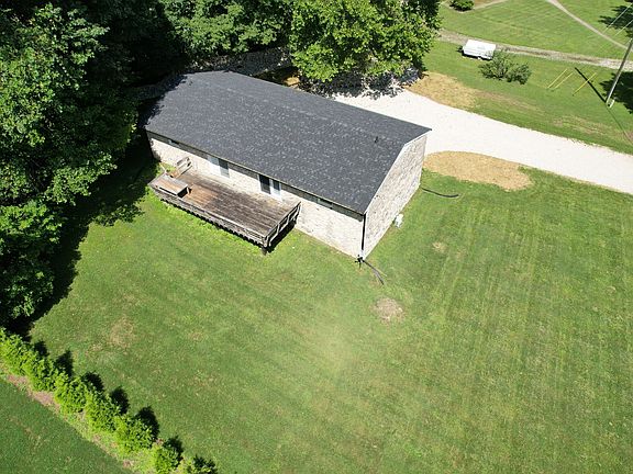 2nd image of 7921 N Fox Hollow Rd
