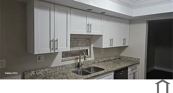 4401 NW 4th Ct — Photo 2