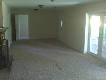4th image of 236 Ivanhoe Ave NE