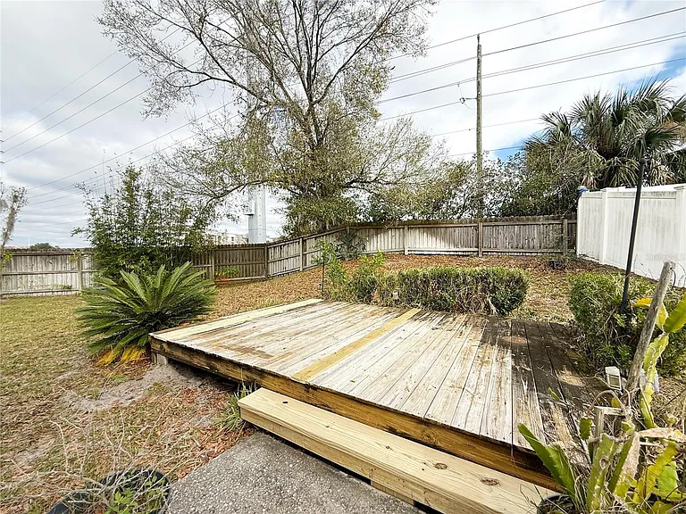 132 Robbins Rest Cir — Photo 15