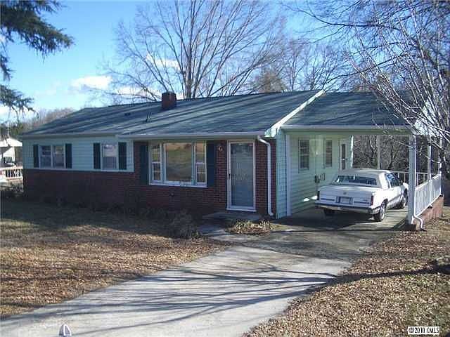 1st image of 523 Martha Ave