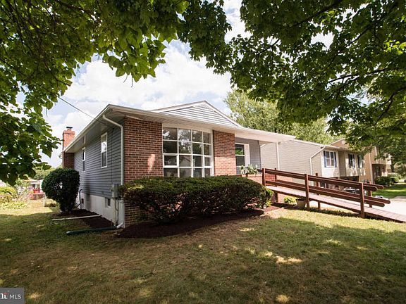 4th image of 1206 Arunah Ave