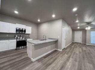 409 E 21st St, Wolfforth, TX 79382