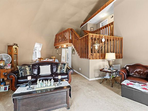 3rd image of 5425 Newbolt Rd