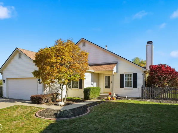 2429 Lakeshore Ct, Lebanon, IN 46052