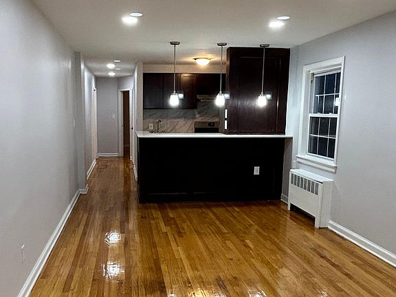 3rd image of 63 Forest Hill Pkwy APT 1J