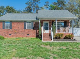 148 Odle Ln, Eden, NC 27288