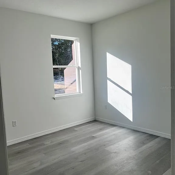 3467 W Seahorse Ln — Photo 3