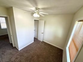 2025 North Avenue W, 3