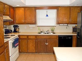 1212 Kelly Park Rd, Edmond, OK 73003