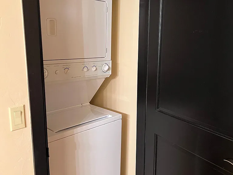 303 Central Ave NE #202 — Photo 10