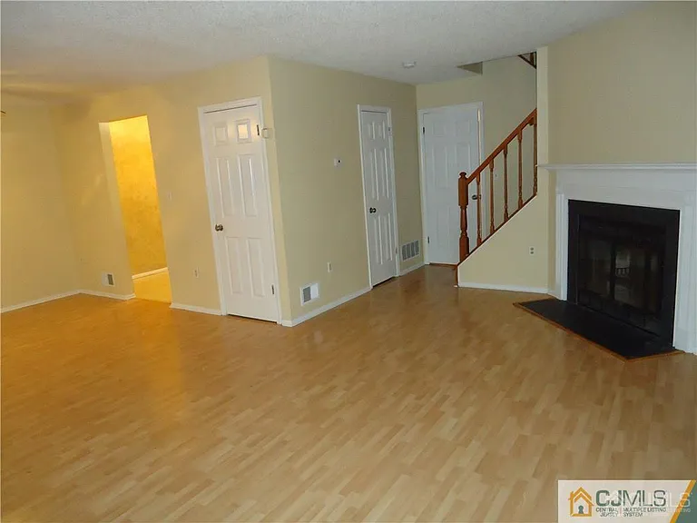 5 Pembrook Ave — Photo 8