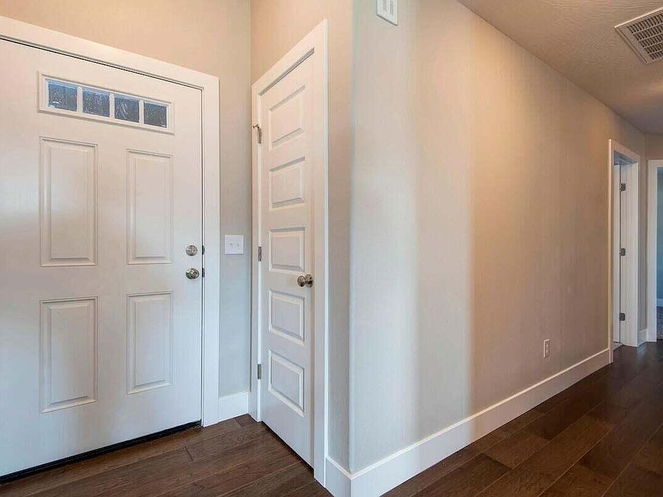 890 S Parkside Cir Nixa, MO Zillow