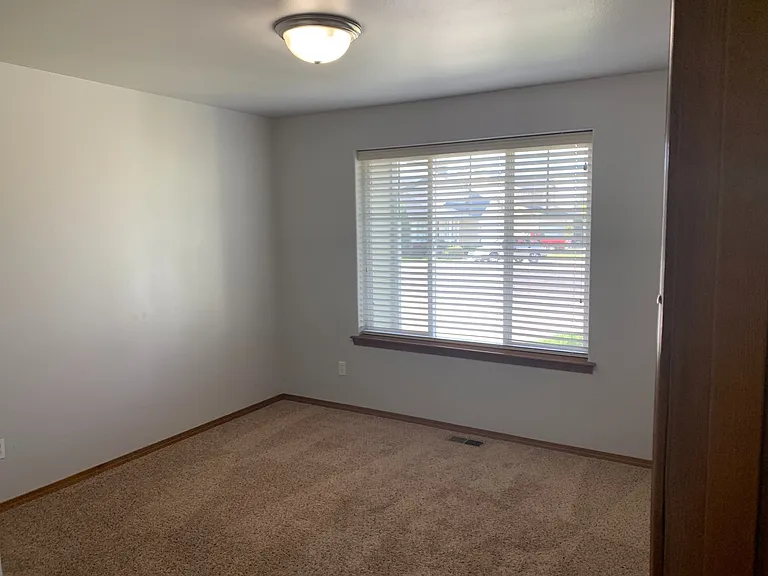 201 W Maci Ct — Photo 14