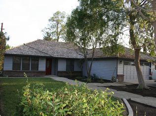 2021 E Harvard Ct, Visalia, CA 93292
