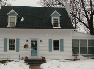 1616 Crooks St, Green Bay, WI 54302