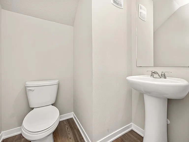 2578 SE Morningdew Dr — Photo 9