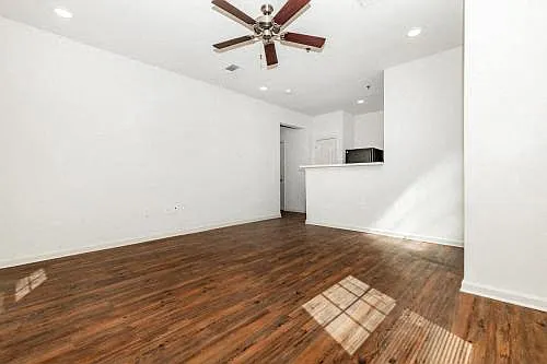 Eastover — Photo 10