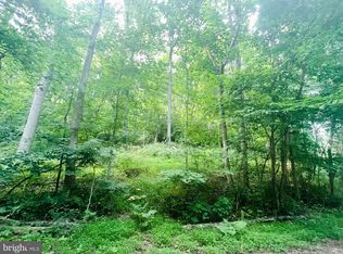 Saunders Dr, Falling Waters, WV 25419