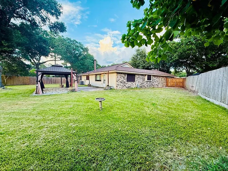 13438 Nevermore Dr — Photo 33