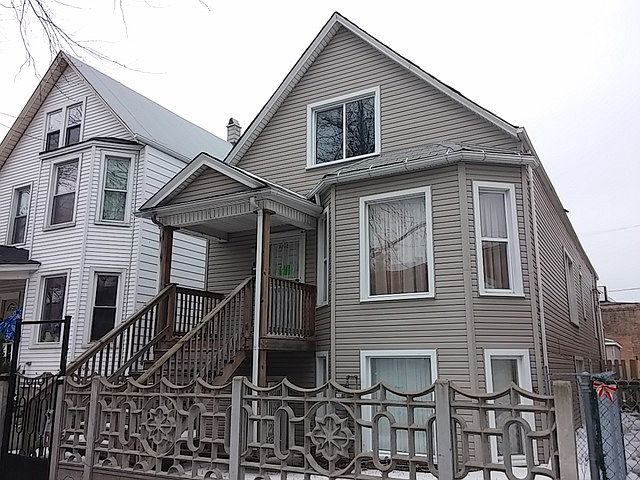 1st image of 4820 W Bloomingdale Ave