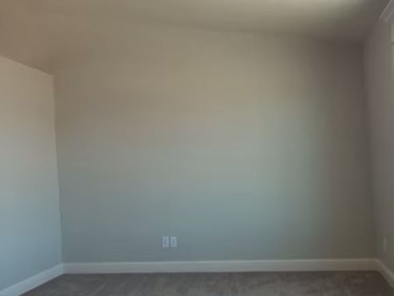 4th image of 2330 N Roy Dr
