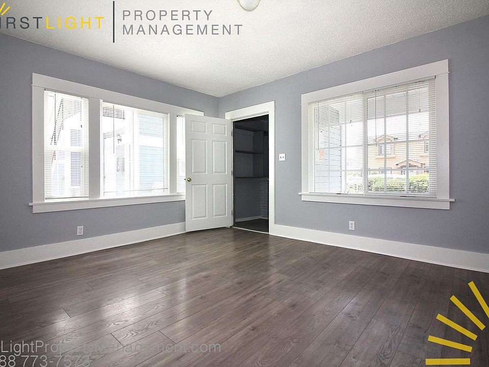 1st image of 440 Cerritos Ave