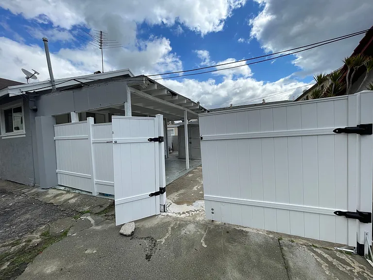 718 Raleigh St — Photo 18