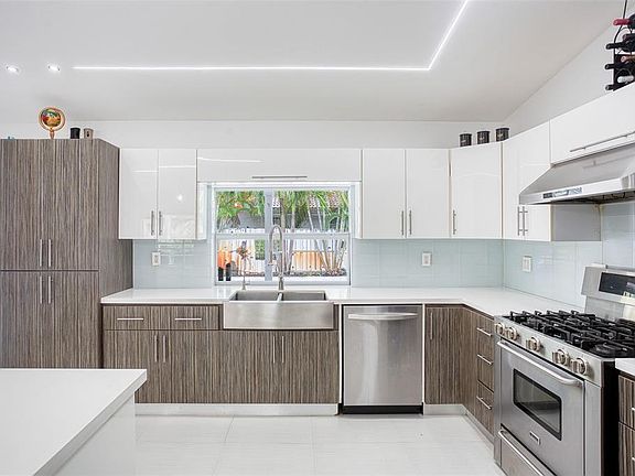 3rd image of 3291 N 37th St #3291